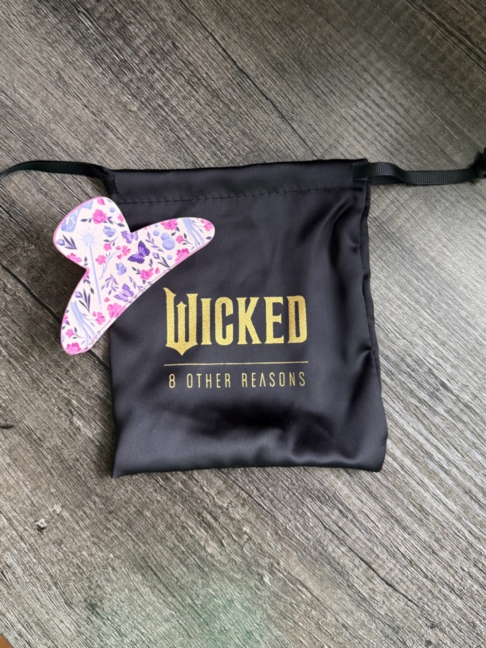 8 Other Reasons Wicked Toss-Toss Claw Clip Butterfly Floral Print with Dust Bag